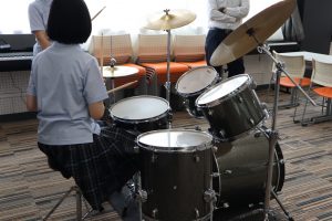 ドラムに挑戦
