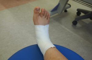 テーピングの実技